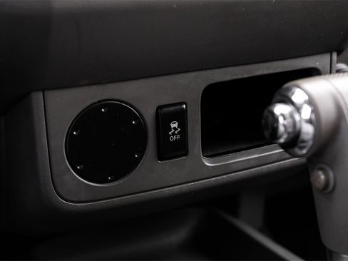 Used 2019 Nissan Frontier S image 23