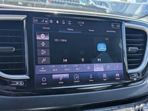 Used 2022 Chrysler Pacifica Touring-L FWD image 29