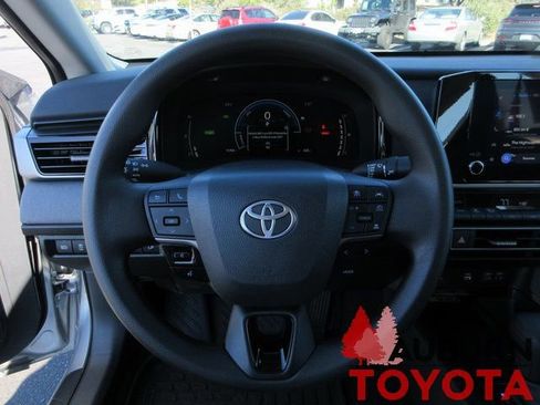 Certified 2025 Toyota Camry LE image 10