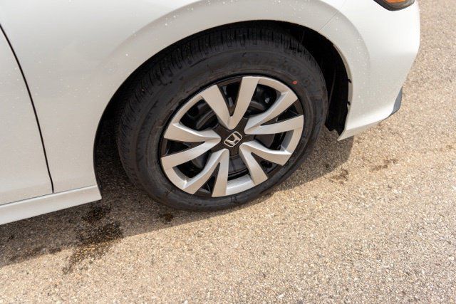 Used 2025 Honda Civic LX image 9