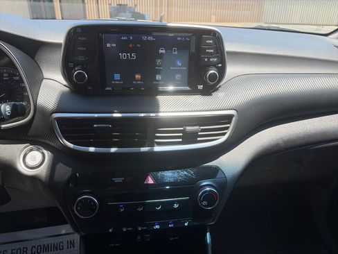 Used 2019 Hyundai Tucson Value FWD image 12