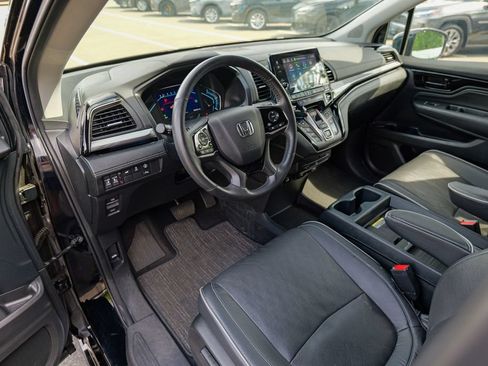 Used 2023 Honda Odyssey Elite image 18