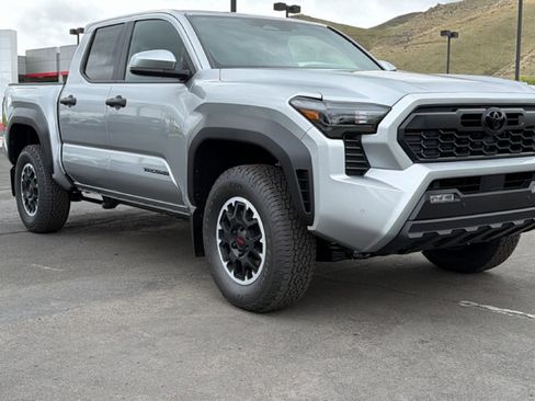 New 2026 Toyota Tacoma TRD Off-Road AWD/4WD image 1