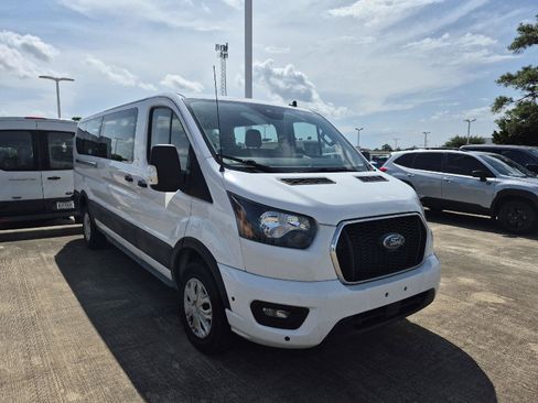 Used 2024 Ford Transit 350 XLT RWD image 14