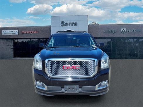 Used 2017 GMC Yukon Denali w/ Open Road Package image 2