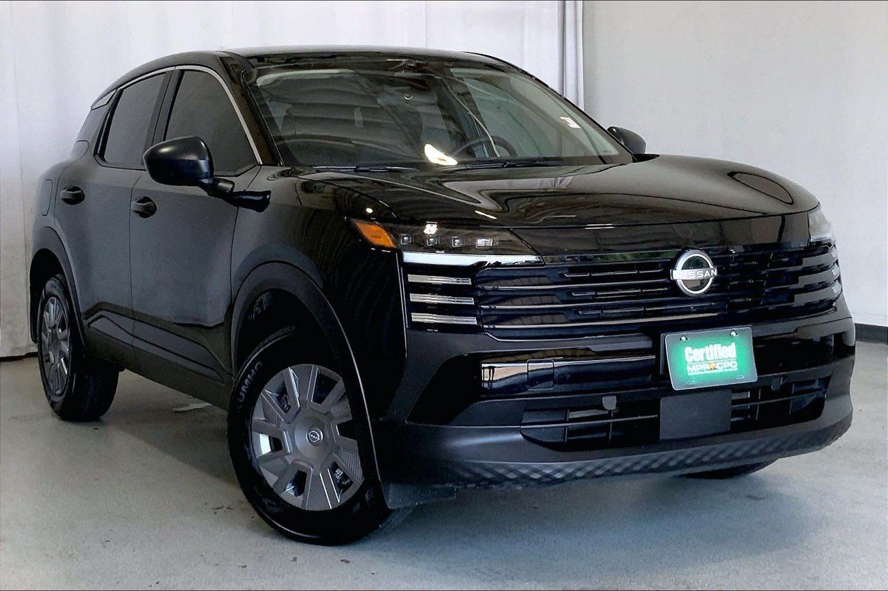 Used 2026 Nissan Kicks S FWD image 34