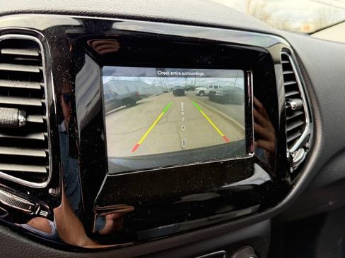 Used 2021 Jeep Compass Latitude image 20