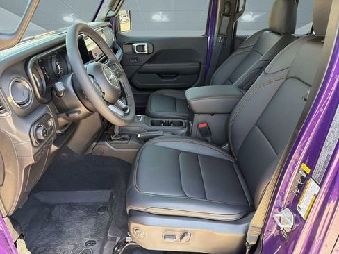 New 2026 Jeep Gladiator Sport AWD/4WD image 5