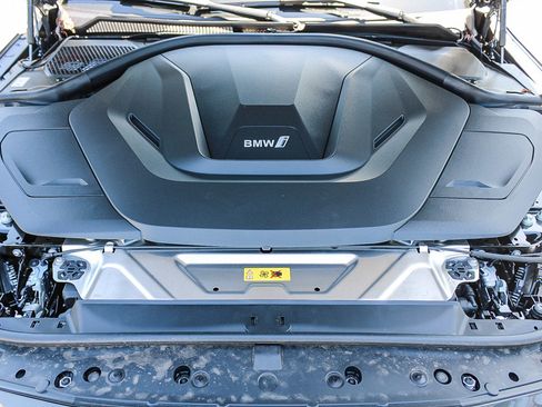 New 2026 BMW i4 xDrive40i w/ M Sport Package AWD/4WD image 21