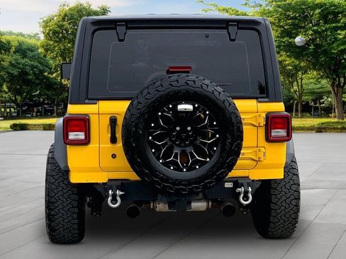 Used 2019 Jeep Wrangler Sport AWD/4WD image 5