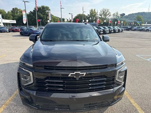 Used 2025 Chevrolet Tahoe RST w/ Comfort Package AWD/4WD image 2