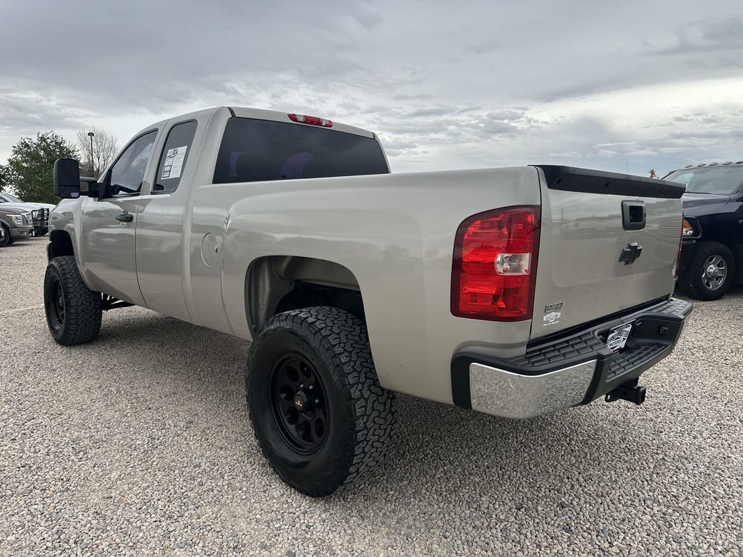 Used 2007 Chevrolet Silverado 1500 LT w/ 1LT Convenience Package RWD image 9