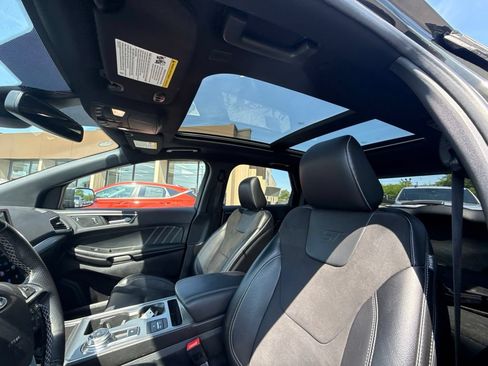 Used 2022 Ford Edge ST w/ Equipment Group 401A AWD/4WD image 25