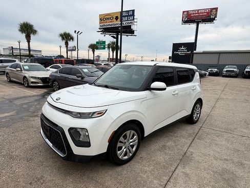 Used 2021 Kia Soul LX FWD image 7