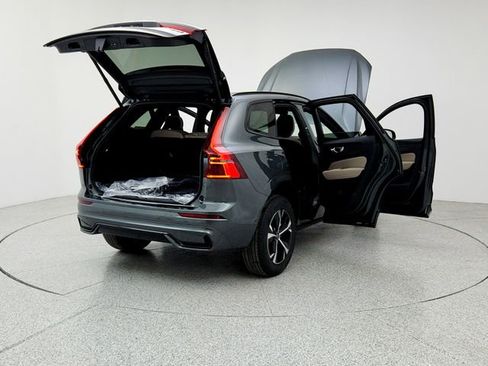 New 2026 Volvo XC60 B5 Core w/ Climate Package image 11