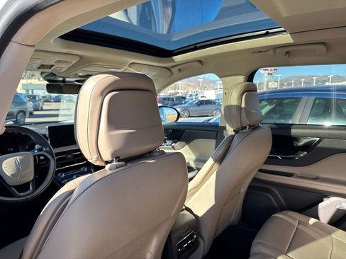 Used 2020 Lincoln Corsair Reserve w/ Equipment Group 201A image 36