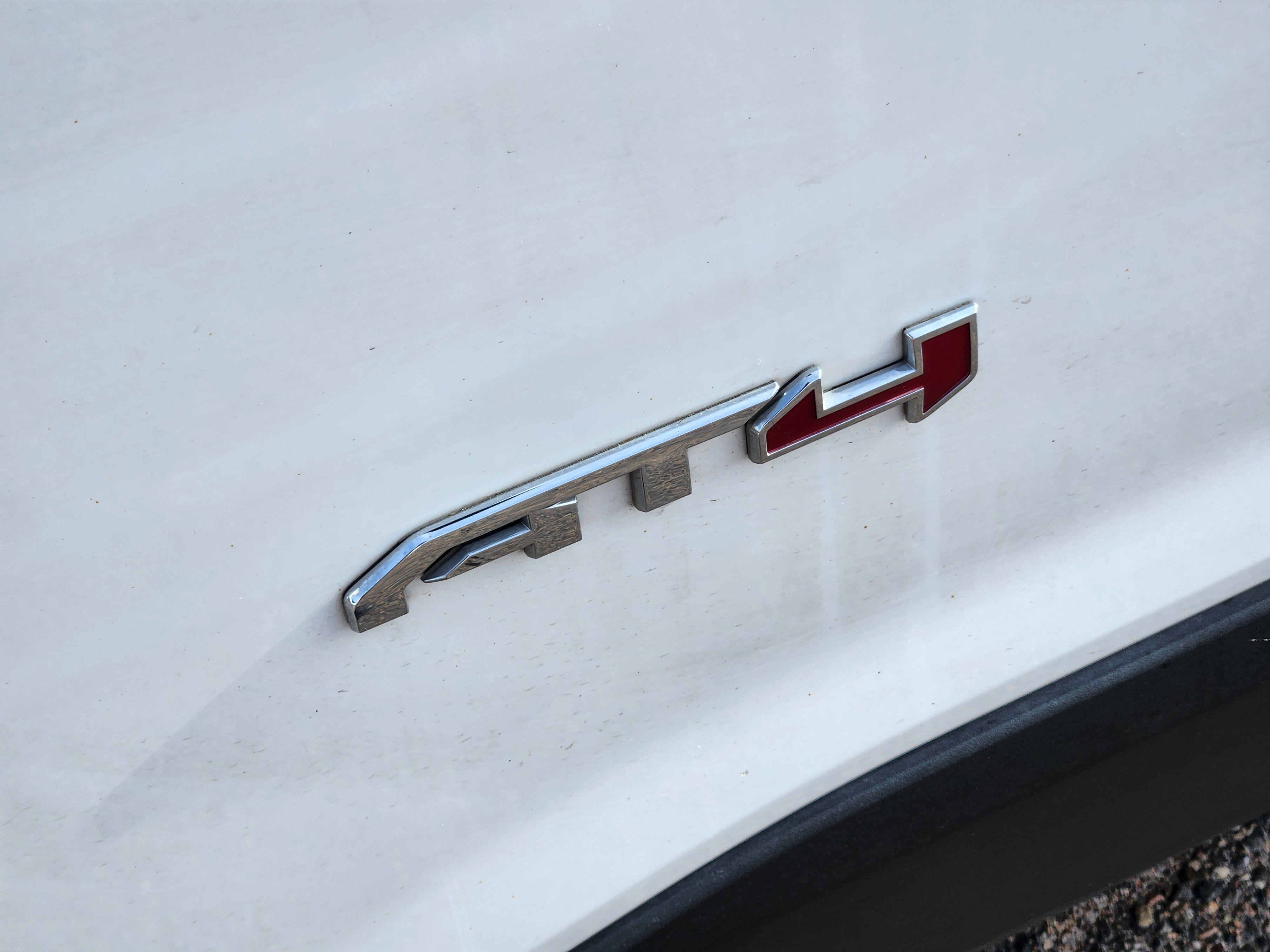 Used 2022 GMC Acadia AT4 w/ Technology Package AWD/4WD image 8