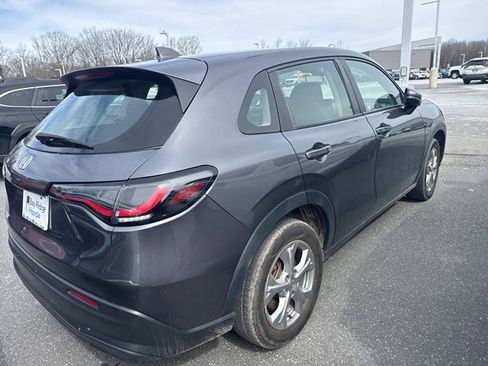 Used 2023 Honda HR-V LX image 8