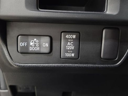 Used 2016 Toyota Tacoma TRD Sport w/ Towing Package AWD/4WD image 25