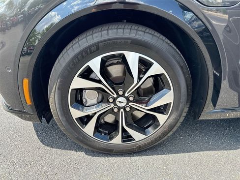 Used 2021 Ford Mustang Mach-E Premium image 27