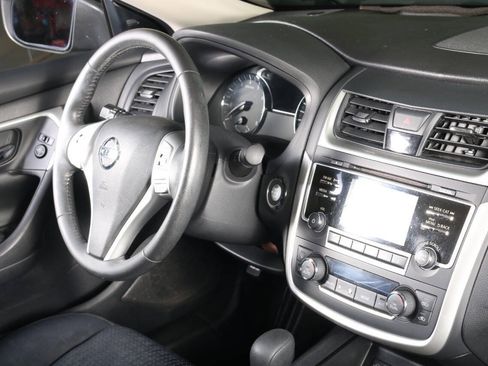 Used 2017 Nissan Altima 2.5 SV FWD image 24