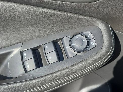 Certified 2024 Buick Encore GX Preferred w/ Comfort Package FWD image 29