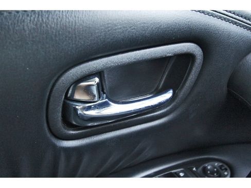 Used 2021 Nissan Armada SL w/ Captain's Chairs Package RWD image 22