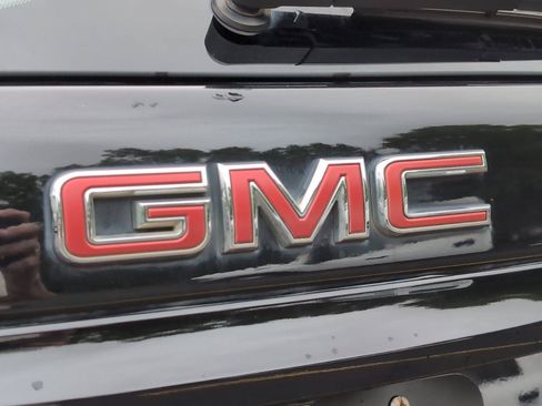 Used 2023 GMC Terrain SLT w/ Elevation Edition FWD image 35