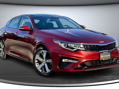 Used 2019 Kia Optima S w/ S Panoramic Sunroof Package
