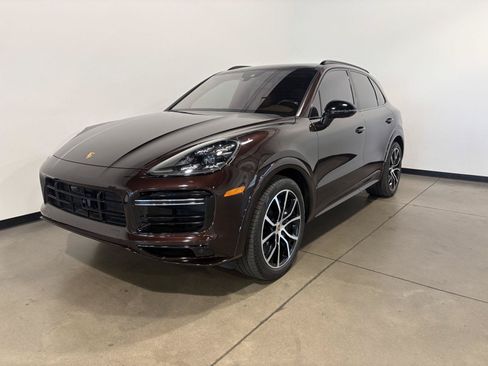 Used 2021 Porsche Cayenne Turbo AWD/4WD image 9
