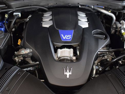 Used 2016 Maserati Ghibli S RWD image 48