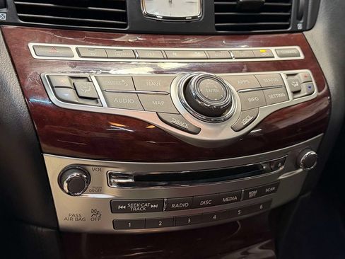 Used 2019 INFINITI Q70 Luxe w/ Proactive Package AWD/4WD image 42