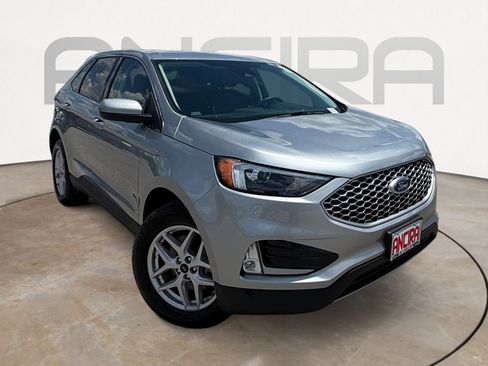 Used 2024 Ford Edge SEL w/ Convenience Package AWD/4WD image 4