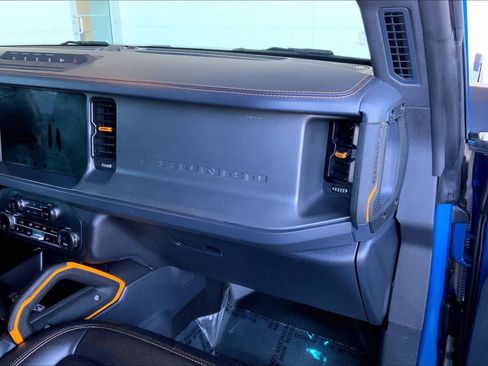 Certified 2024 Ford Bronco Badlands image 17