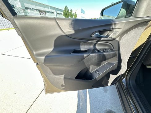 Used 2024 Chevrolet Equinox LT AWD/4WD image 21