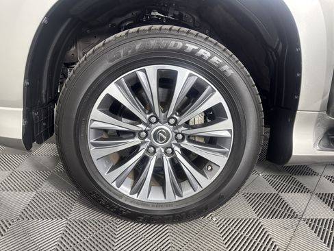 Used 2023 Lexus GX 460 Luxury w/ Off Road Package AWD/4WD image 12