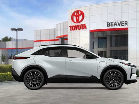 New 2026 Toyota C-HR AWD/4WD image 59