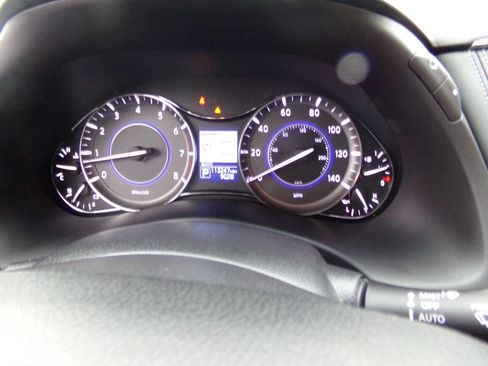 Used 2015 INFINITI QX80 4WD w/ Deluxe Technology Package image 39