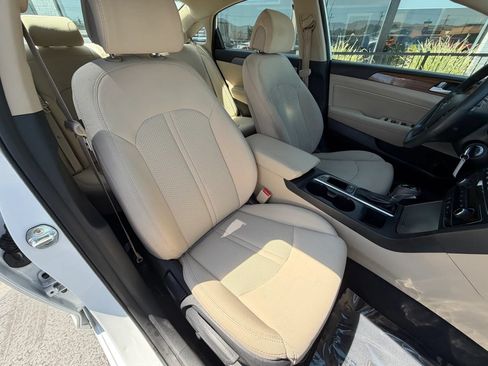 Used 2016 Hyundai Sonata SE FWD image 12