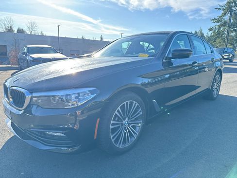 Used 2018 BMW 530i xDrive image 3
