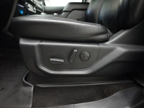 Used 2020 Ford Expedition Max XLT w/ Equipment Group 202A AWD/4WD image 29