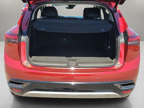 Used 2022 Buick Envision Essence w/ Technology Package II image 8