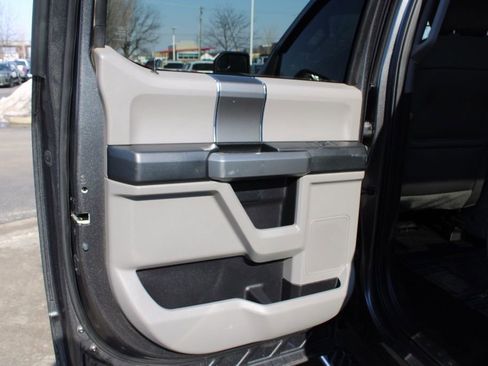 Used 2018 Ford F150 XLT w/ Equipment Group 302A Luxury image 26