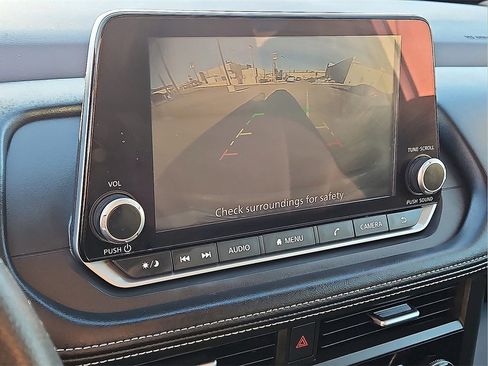 Used 2023 Nissan Rogue S image 22