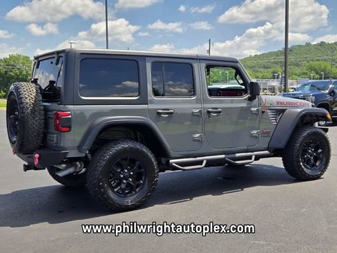 Used 2018 Jeep Wrangler Unlimited Rubicon AWD/4WD image 3