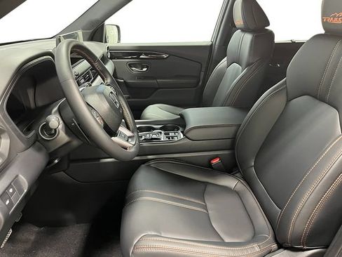 New 2026 Honda Pilot TrailSport image 13