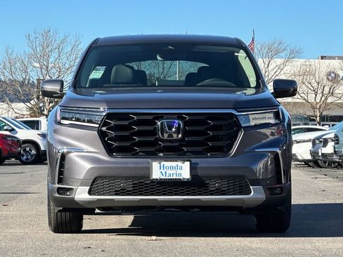 New 2025 Honda Pilot EX-L image 9