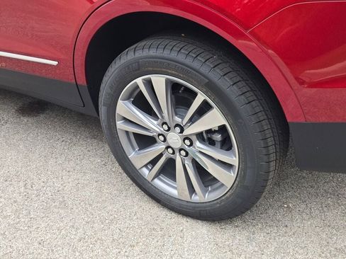 New 2025 Cadillac XT5 Premium Luxury image 17