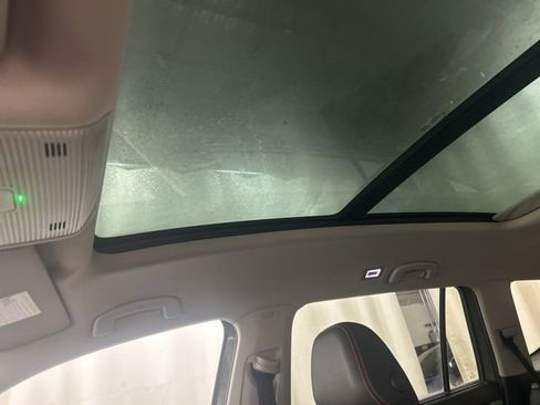 Used 2025 Volkswagen Atlas Peak Edition SE image 23