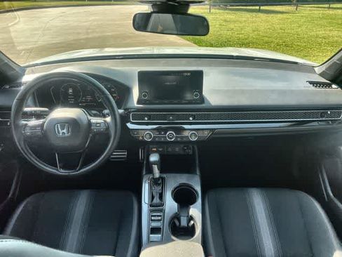 Used 2025 Honda Civic Sport image 15